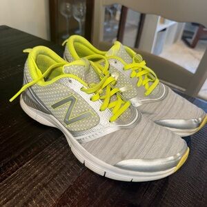 New Balance Women's Silver and Neon Yellow Athletic Shoes